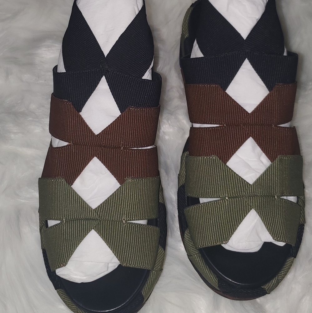 Ferragamo Sandal Size 7, black, brown, olive green